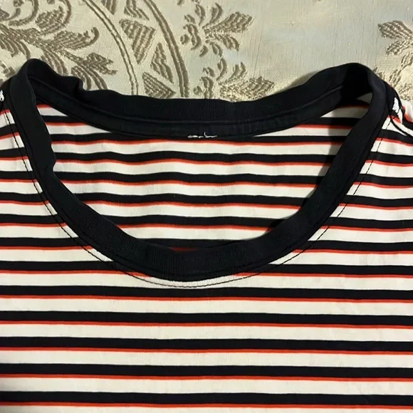 lululemon athletica Navy and White Striped Short Sleeve Tee - Picture 3 of 8